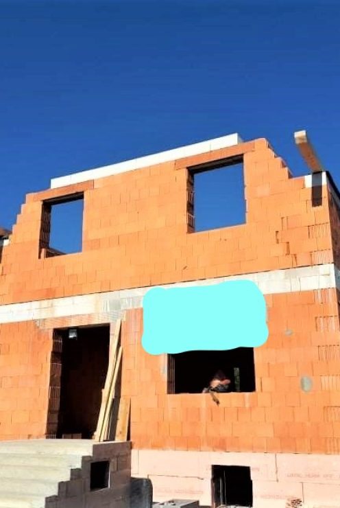 STRECHA NA KĽÚČ 190m2 V BÁNOVEJ
