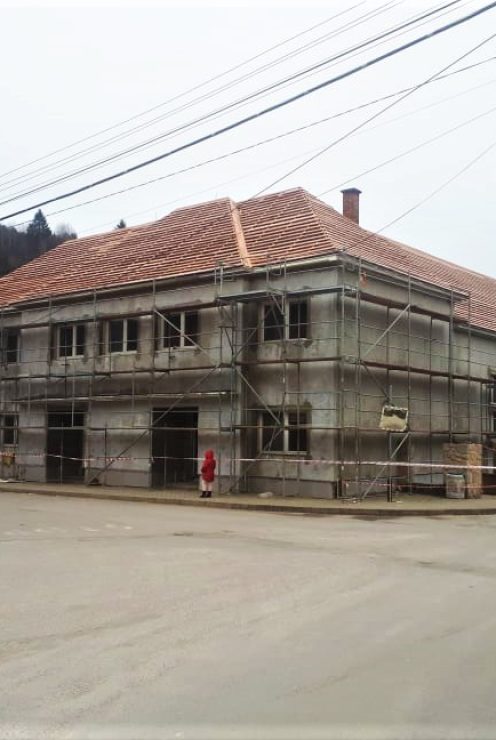MONTÁŽ STREŠNEJ KRYTINY 700 m2 V HLBOKOM NAD VÁHOM